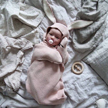 Load image into Gallery viewer, Annie & Charles - Annie & Charles® knitted sleeping bag: White/grey
