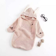 Load image into Gallery viewer, Annie & Charles - Annie & Charles® knitted sleeping bag: White/grey
