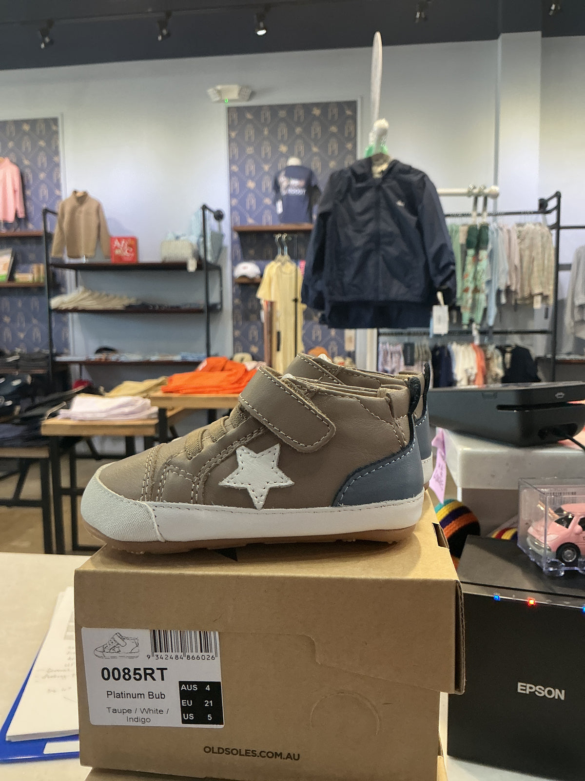Platinum Bub Taupe/White/Indigo