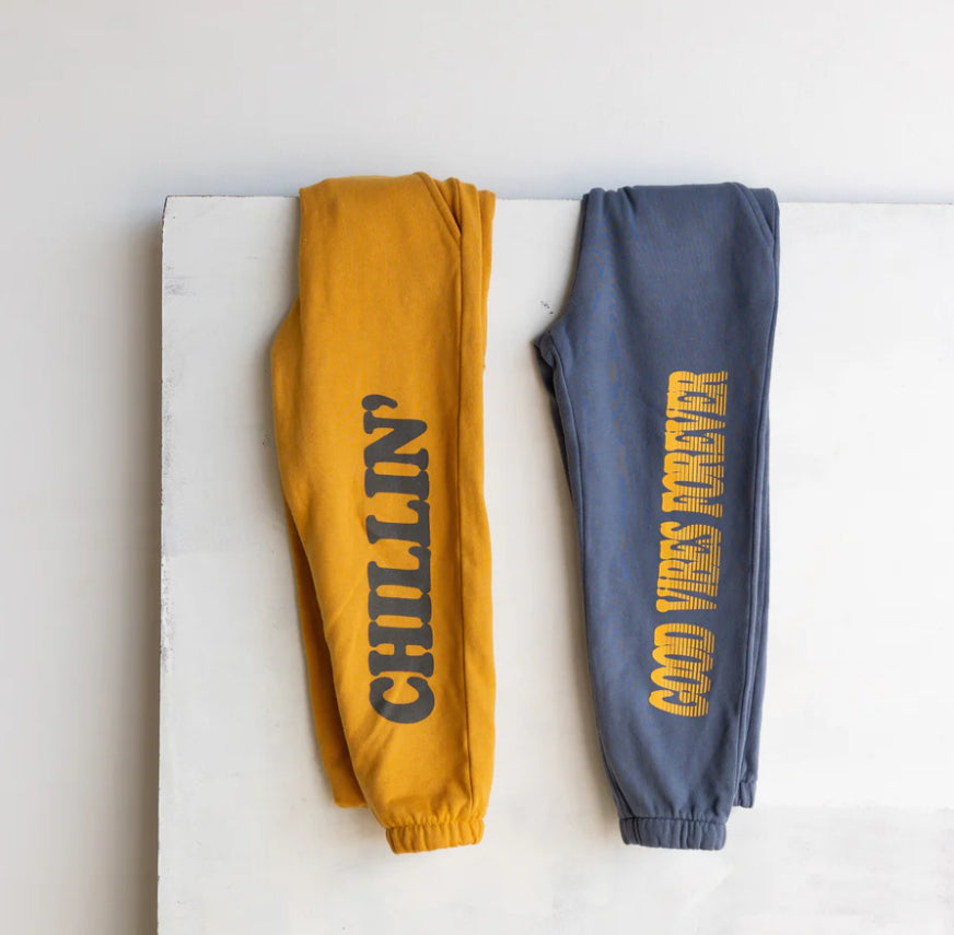 Chillin Sweatpants - Tiny whales