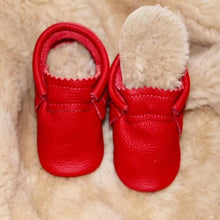 Load image into Gallery viewer, Mishmoccs Sheepskin Insoles