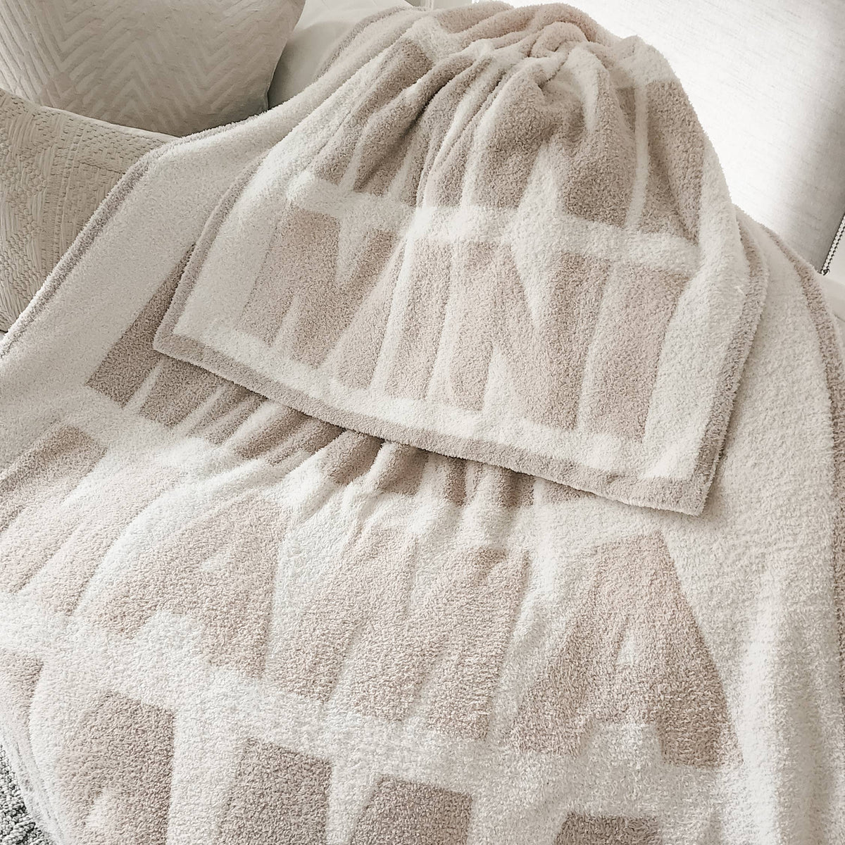 Mama Throw Blanket - 50" X 60"