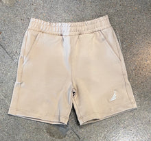 Load image into Gallery viewer, River solid performance short
