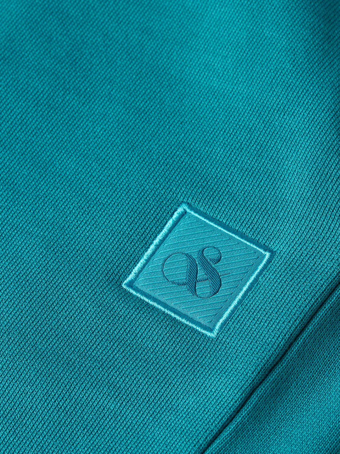 Core Logo Badge Regular fit Sweatshorts in Tahitian Teal