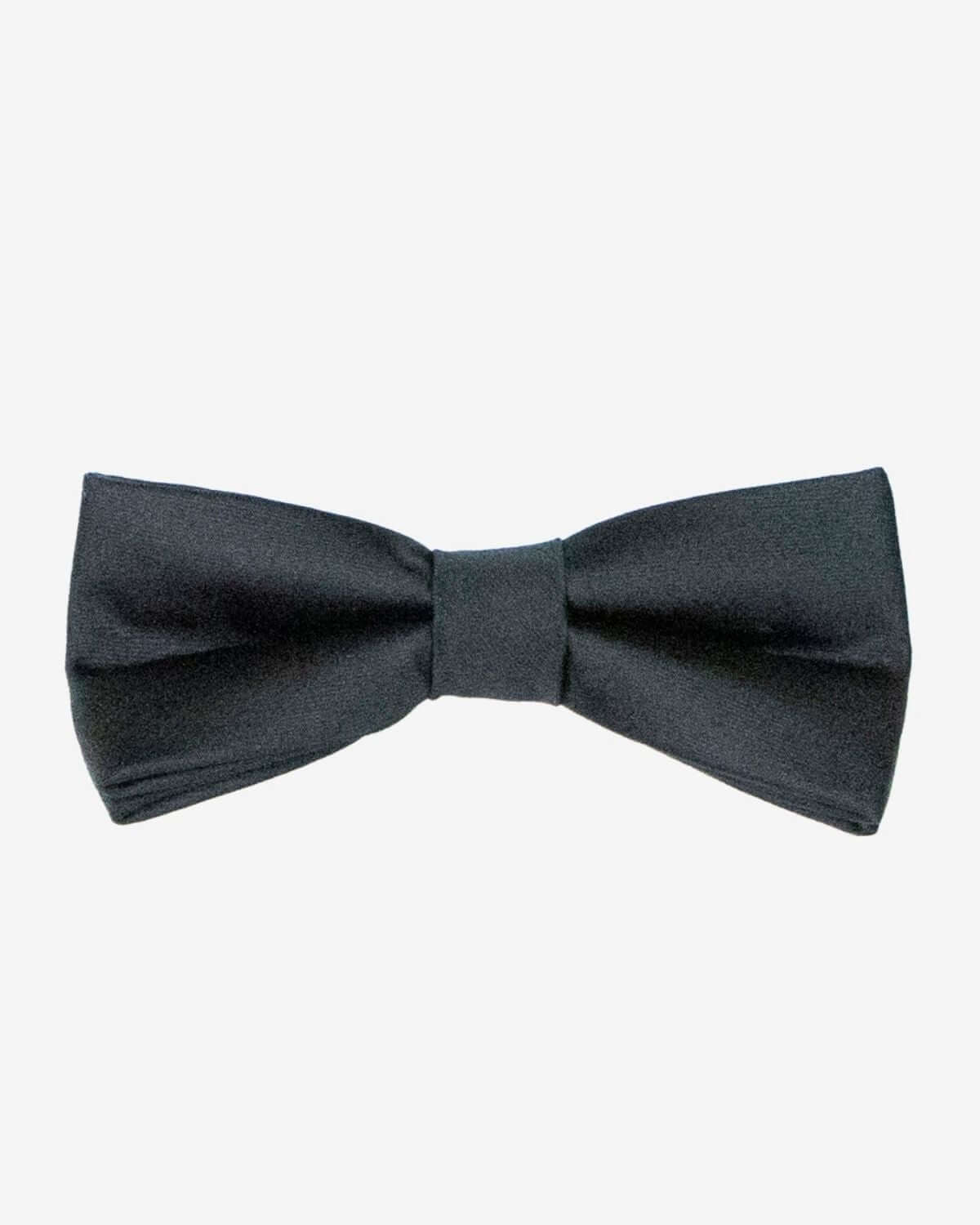 Black bow tie by Appaman, refined boys' formal accessory