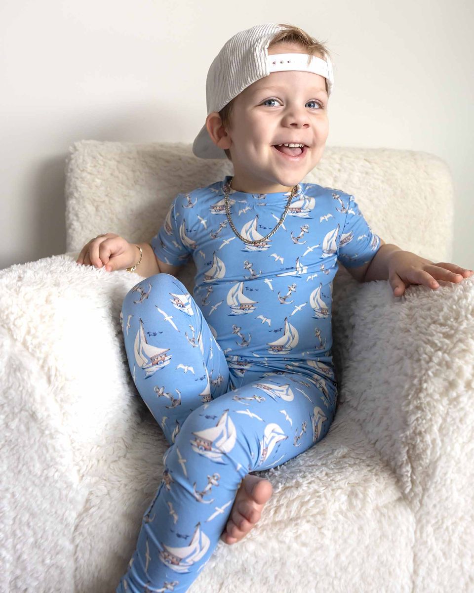 Robert Lounge two-piece pajamas by Lev Baby in soft viscose from bamboo fabric