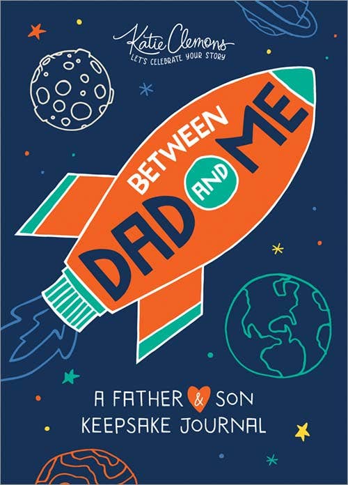 Between Dad and Me prompt journal by Sourcebooks for fathers and sons